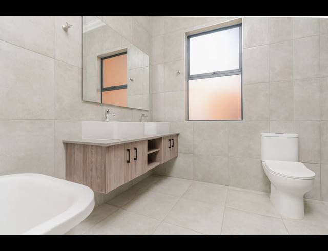 3 BEDROOM SIMPLEX FOR SALE IN SIX FOUNTAINS RESIDENTIAL ESTATE